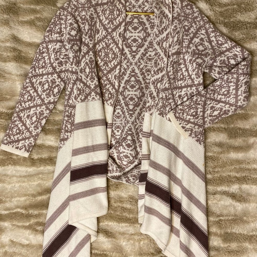 Old navy Patterned Sweater Wrap